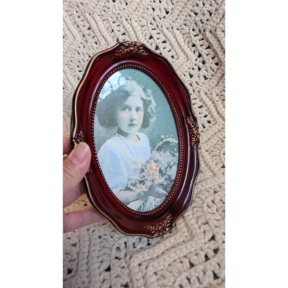 Vintage Plastic Oval Burgundy Gold Floral Picture Frame Victorian Scalloped Edge